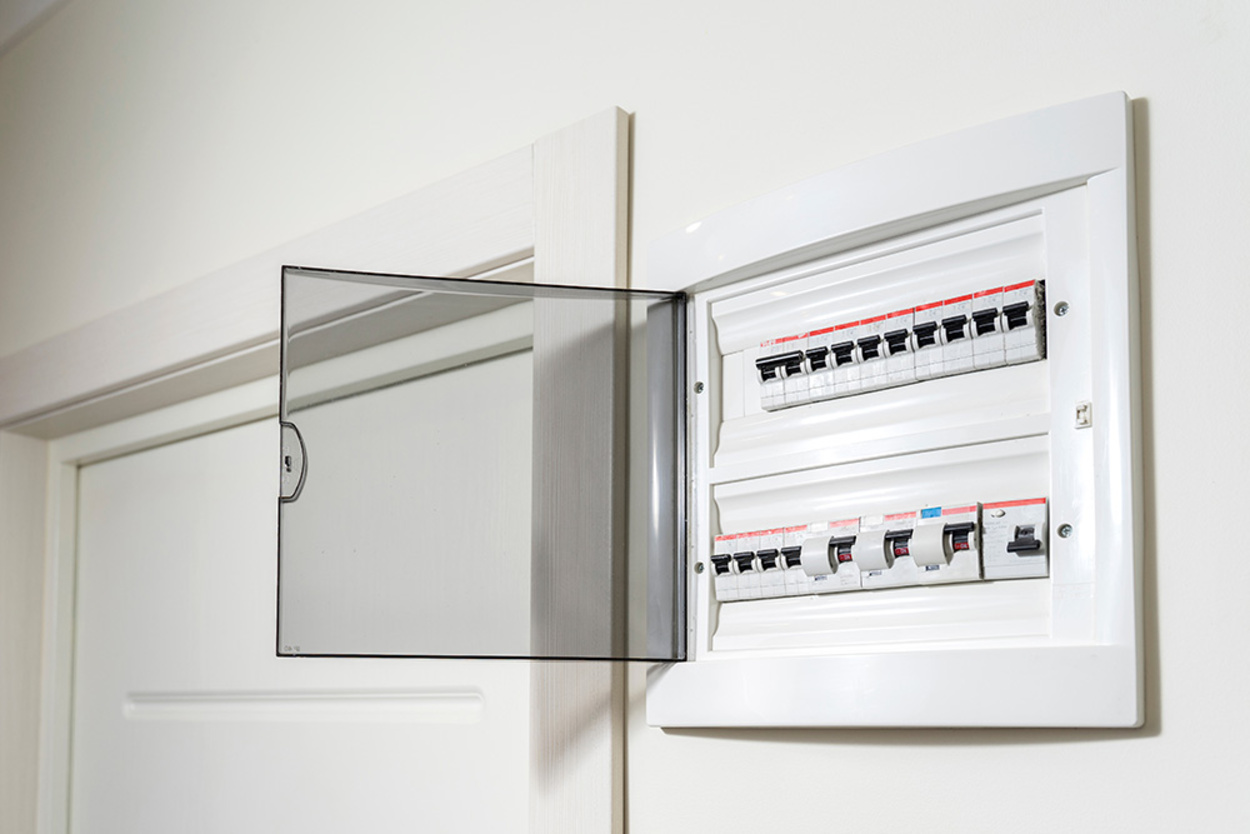 Über­spannungs­schutz bei Elektro Kamali in Hanau