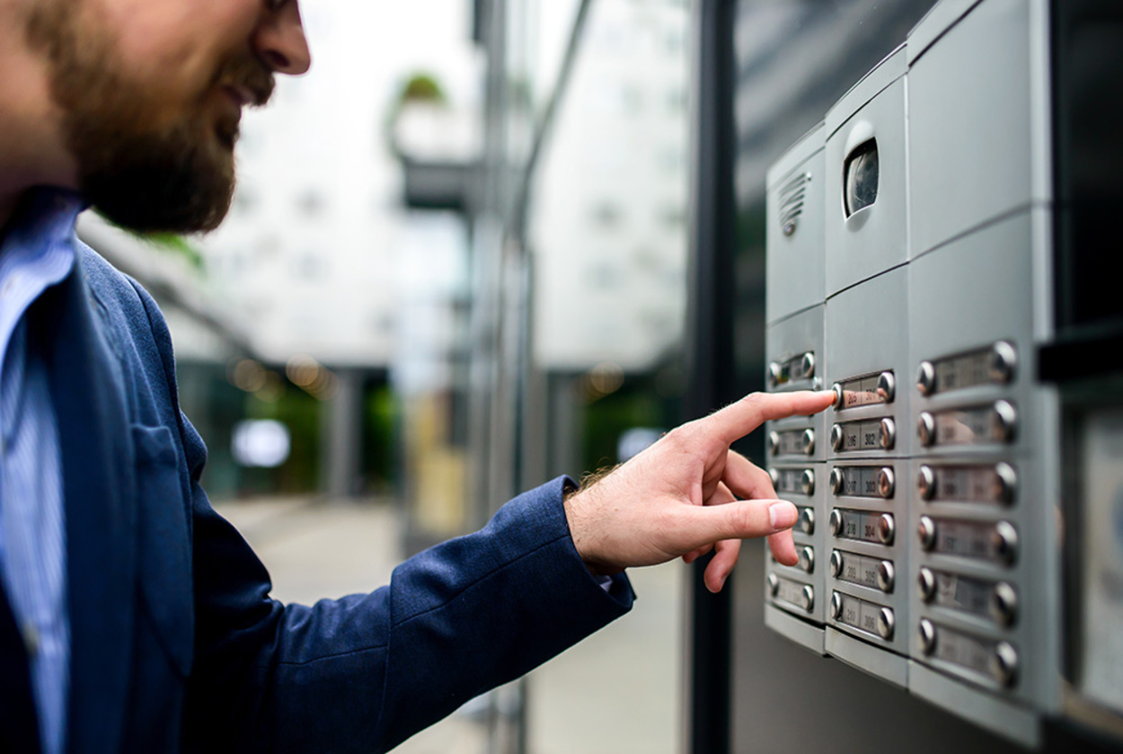 Sprech­anlagen bei Elektro Kamali in Hanau